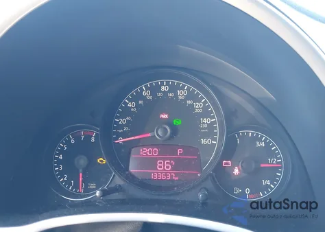 2012 Volkswagen Beetle 2.5L z USA, uszkodzony, nr VIN 3VWJX7ATXCM611959